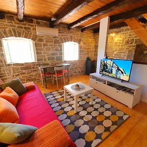 Ferienhaus Casa Leonarda, Old Authentic Istrian Stone House Near Motovun, Istria, Zamask