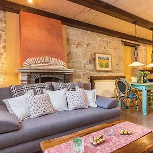 Ferienhaus Rustic In With Garden, Vrsar